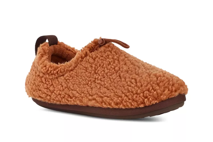 ugg-plushy-slipper